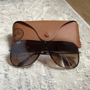 ray ban sunglasses